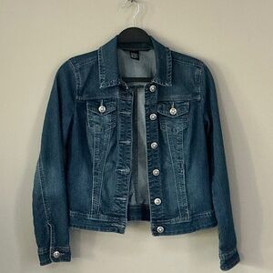 Women’s Denim Jean Jacket